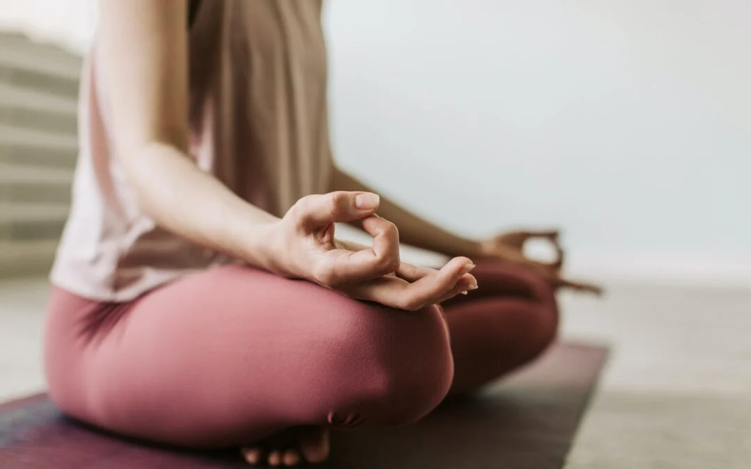 Peur des douleurs d’endométriose? Gérez votre stress naturellement