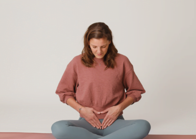 Séance pro gratuite: Enseigner la Yogathérapie pour l’endométriose – Liste d’attente